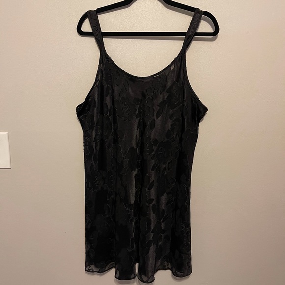 Oscar de la Renta Other - Oscar de la Renta Pink Label Nightgown